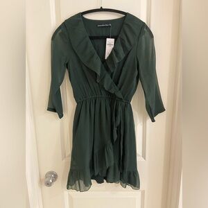 NWT Abercrombie Green Ruffle Wrap Dress